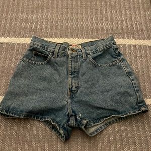 Vintage London Jean size 6 denim shorts